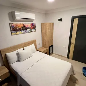 Hotel Ados